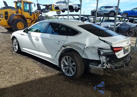 2022 Audi A5 Sportback Premium 40 Tfsi Quattro S Tronic z USA, uszkodzony, nr VIN WAUABCF52NA030845